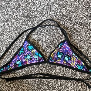 Jolyn triangle top
